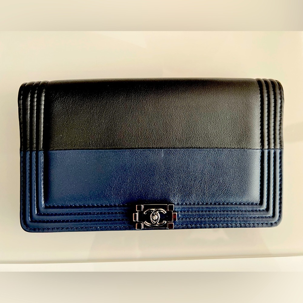 Boy Chanel Two-tone Wallet Clutch navy black